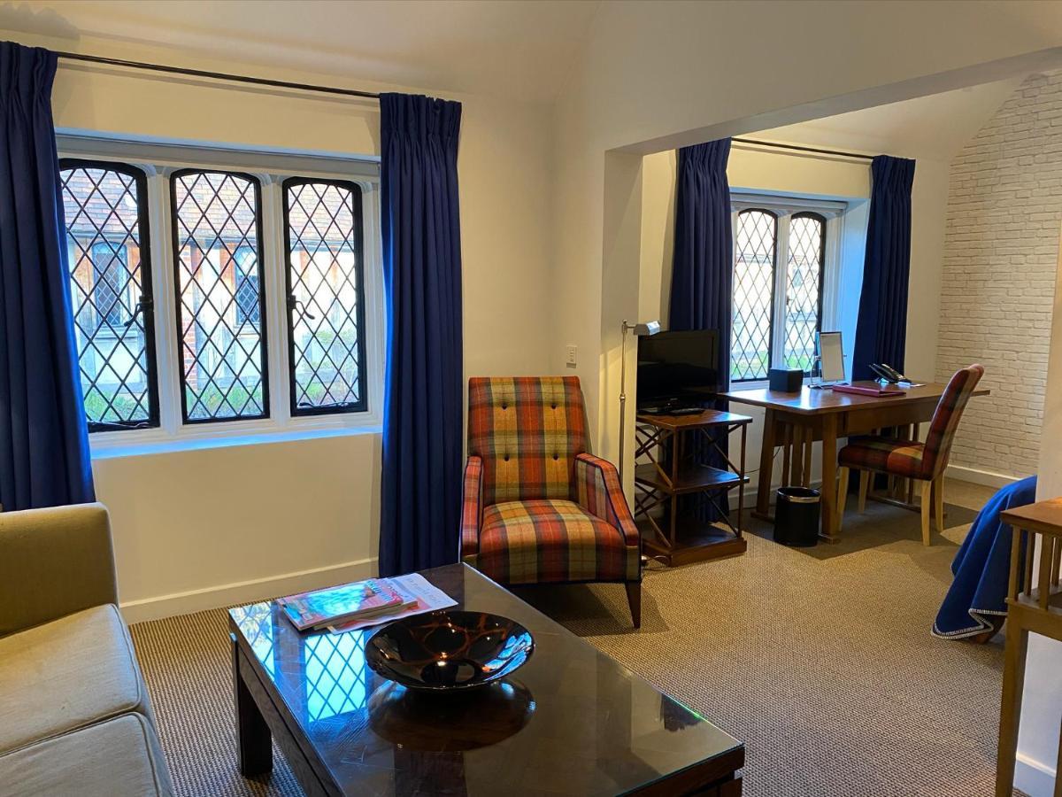 Great Fosters - Near Windsor Hotel